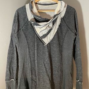 Maurices - Long sleeve zipper v-neck